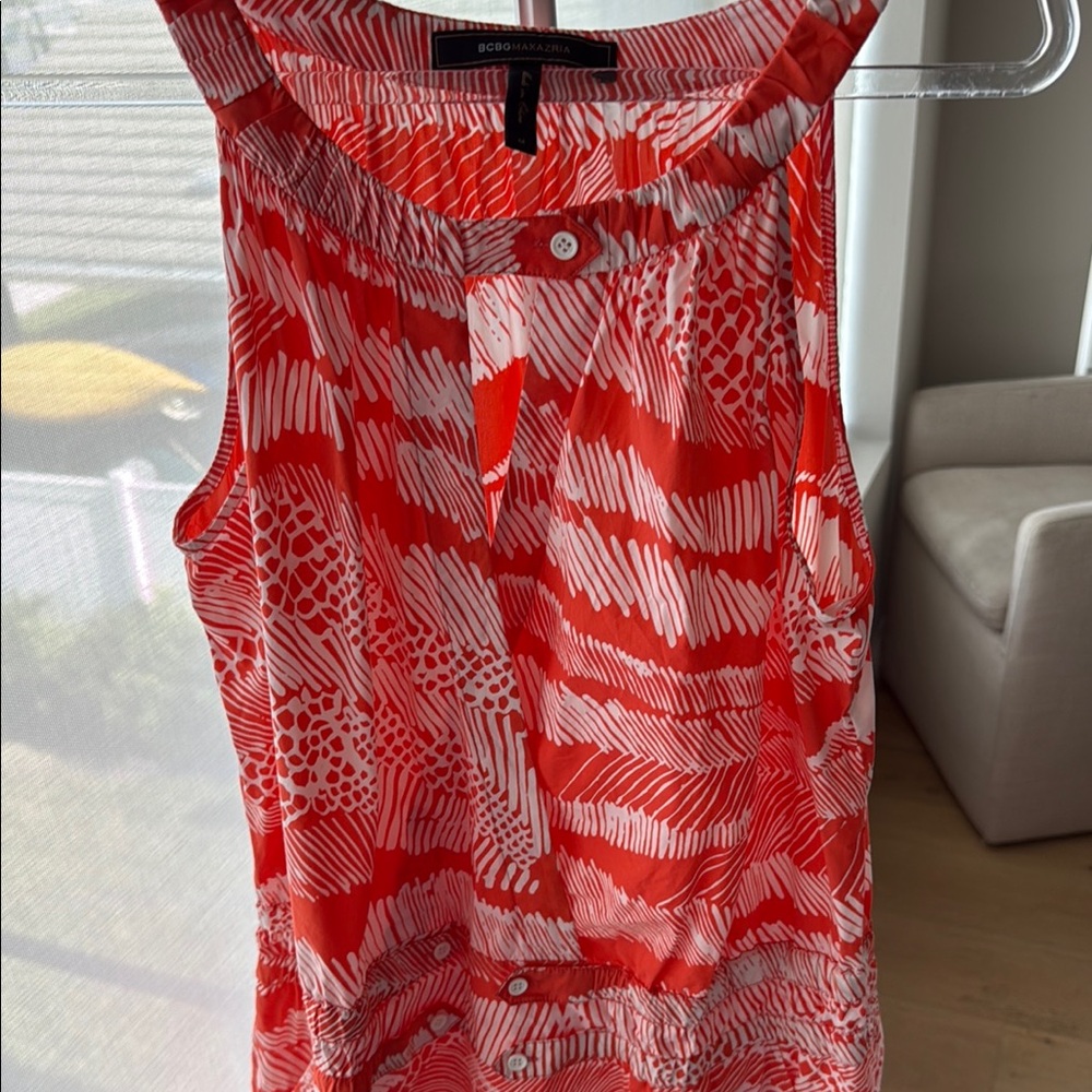 BCBGMAXAZRIA orange and white size medium dress excellent condition